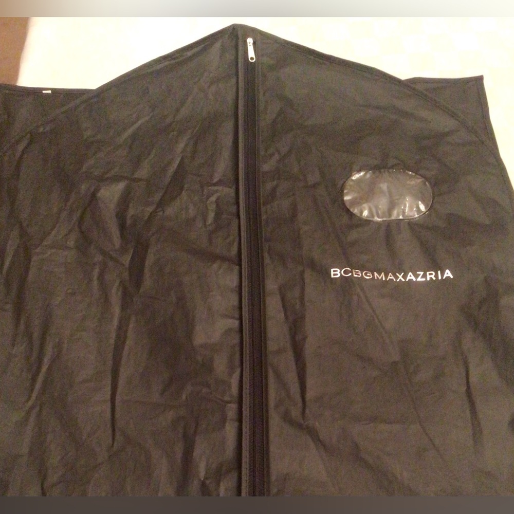 💕HOST PICK💕⬇️P.D.⬇️BCBG MaxAzria evening gown black background with multicolours - Picture 9 of 9